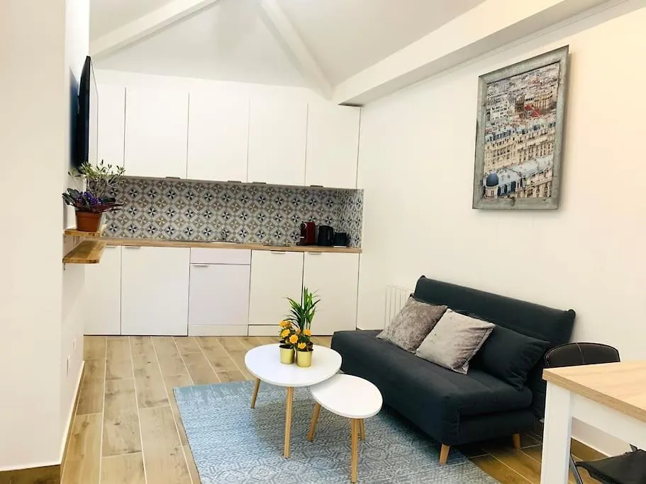 House - 2 Bedrooms - Champs-elysees アパート